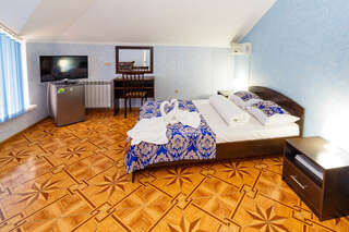 Гостиница  Casa Blanca Геленджик Семейный номер с двумя спальнями и видом на море-6