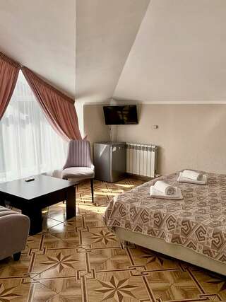 Гостиница  Casa Blanca Геленджик Люкс с балконом-2