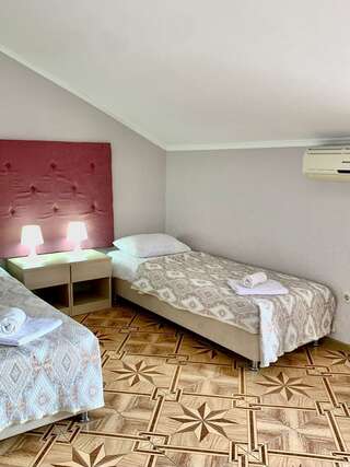 Гостиница  Casa Blanca Геленджик Двухместный номер с 1 кроватью или 2 отдельными кроватями-2